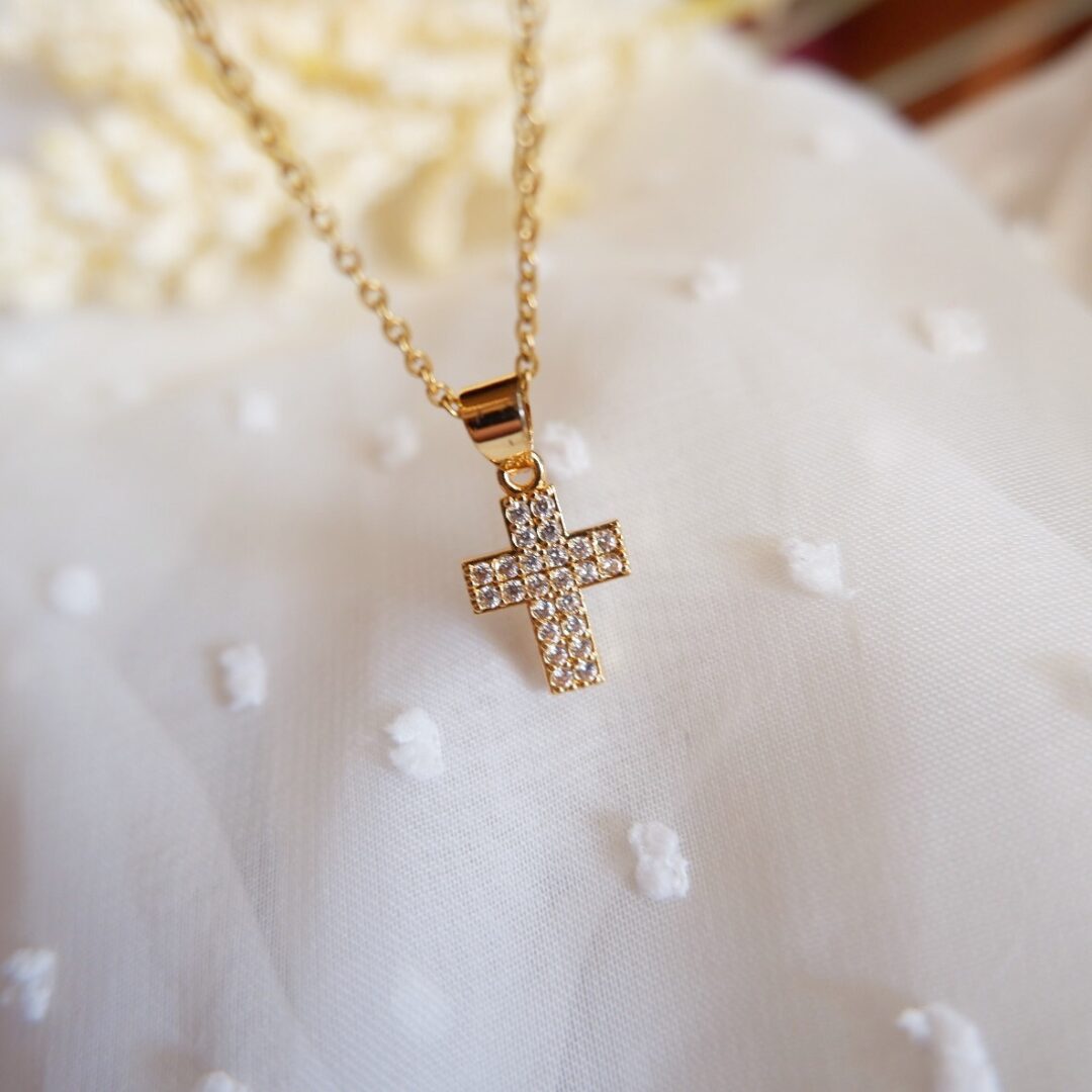 Hills Necklace