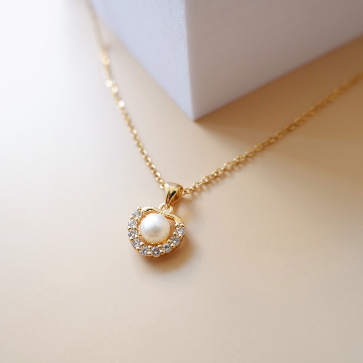 Cassia Pearl necklace4