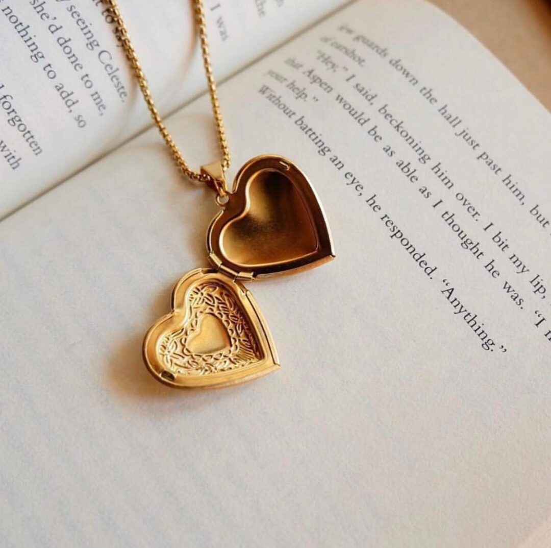 Terese Necklace